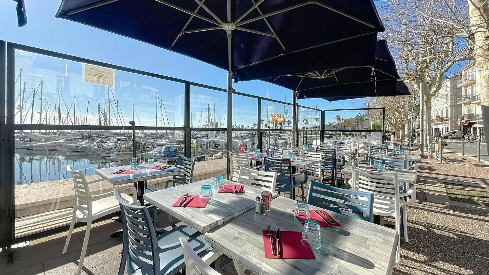 Apartment Studio Centreville Golfe Juan-2 Couchages-Terrasse